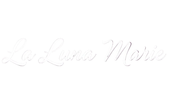 La Luna Marie Logo with Plum Background